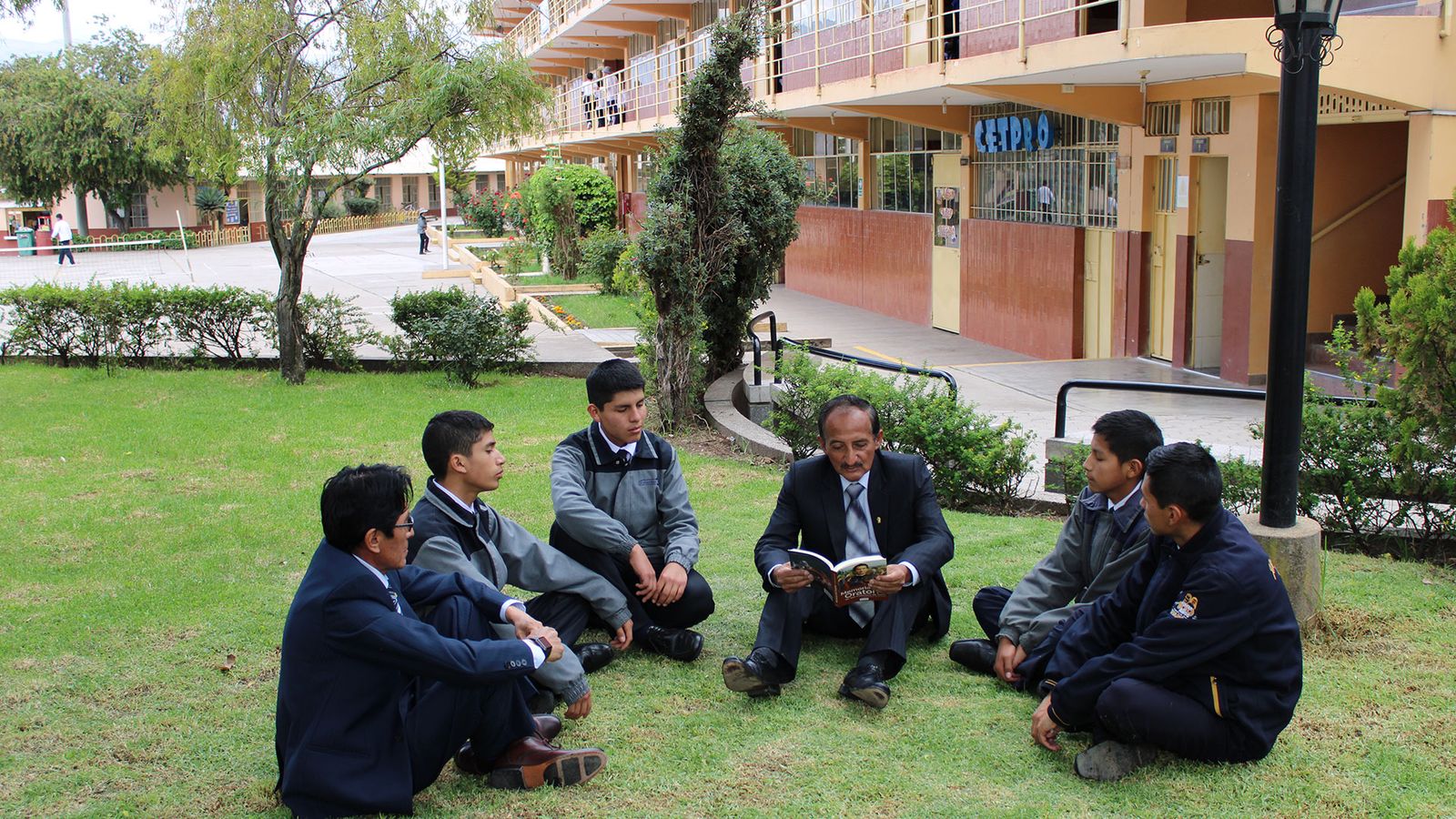 Estudiantes del colegio técnico