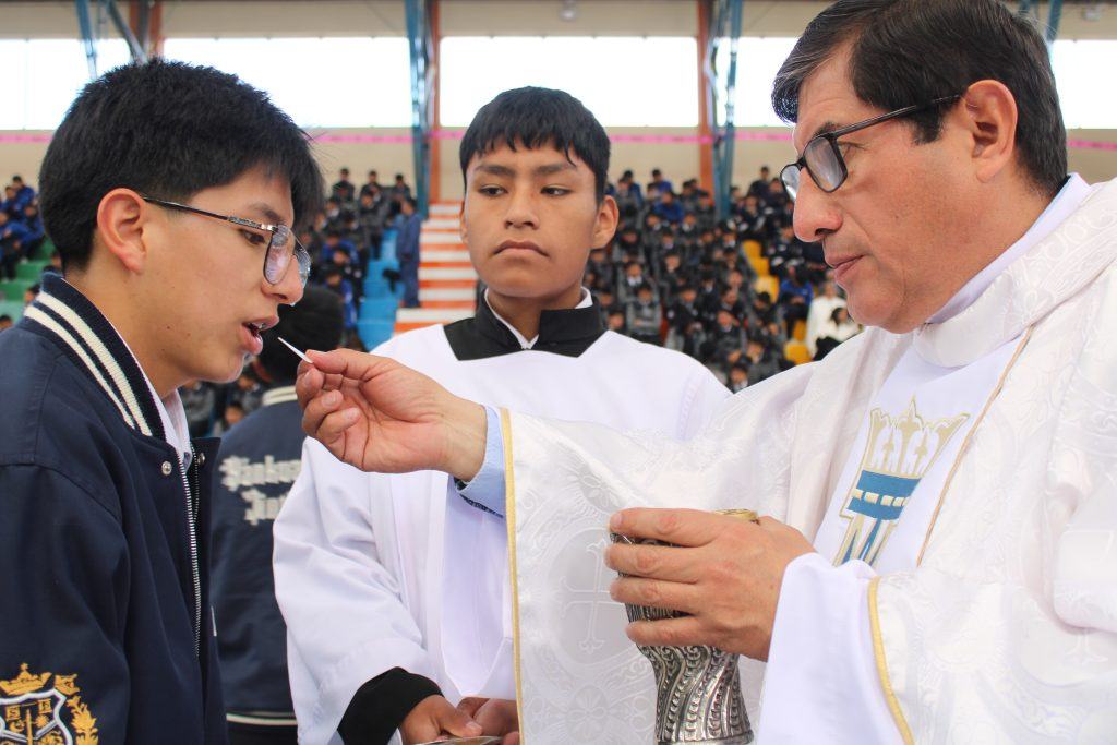 Foto 3 de «Celebramos con alegría la Natividad de la Virgen María en nuestra casa salesiana»